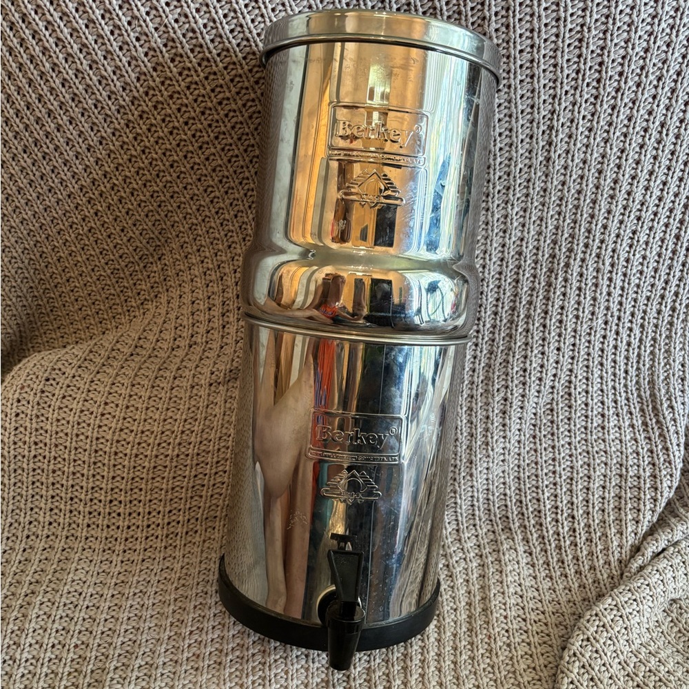 Travel Berkey Water Filter. (NO filters included)